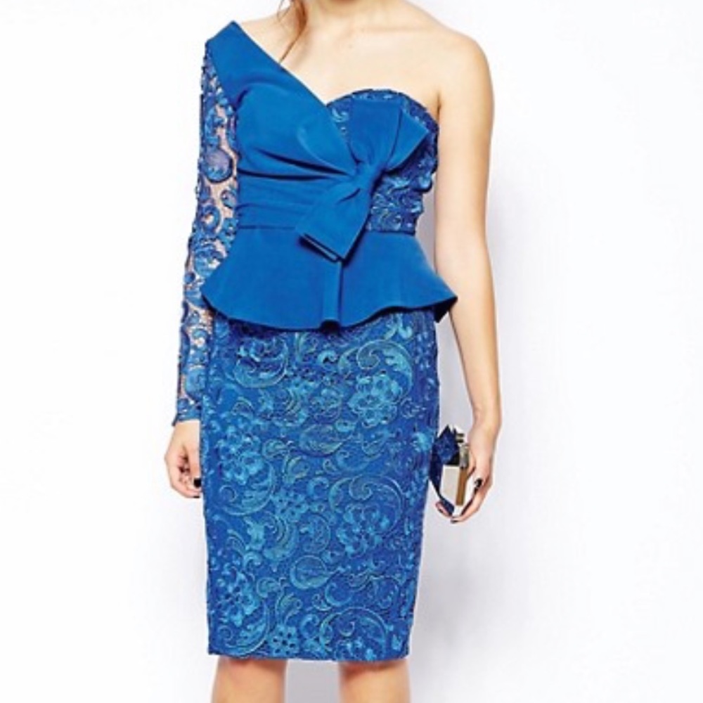 FOREVER UNIQUE Carrie One Shoulder Pencil Dress